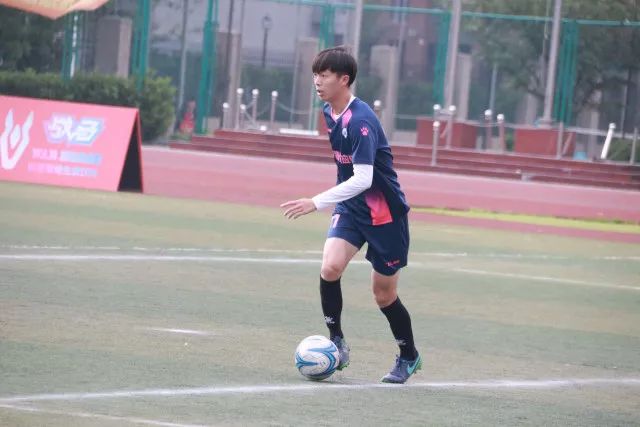 切尔西后卫巴迪亚西勒租借加盟那不勒斯
