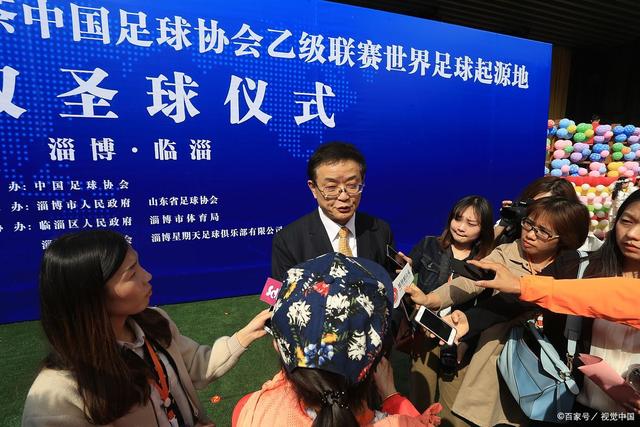 年轻小将吕孟洋加盟西甲，续写中国足球新篇章