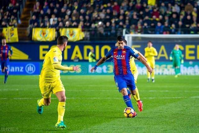 艺术家二手市场意外购得RTX 5090签名版显卡