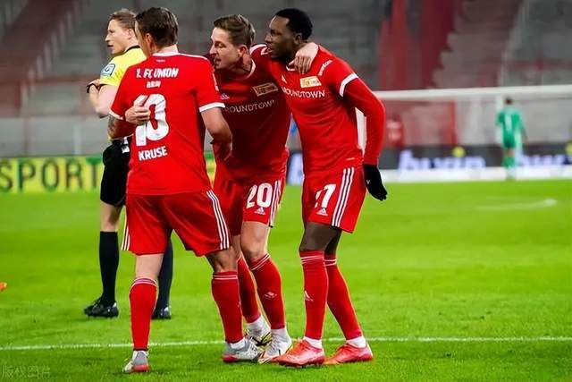 陈凯翔连入两球，枣庄2-0击败东营
